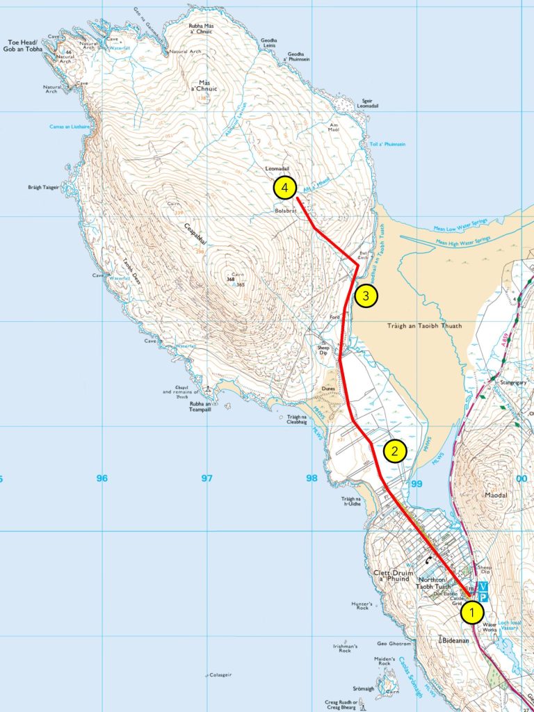 Topographic map showing a red route from point 1 (south) to point 4 (north), passing yellow circles 1-4 over peninsula terrain.